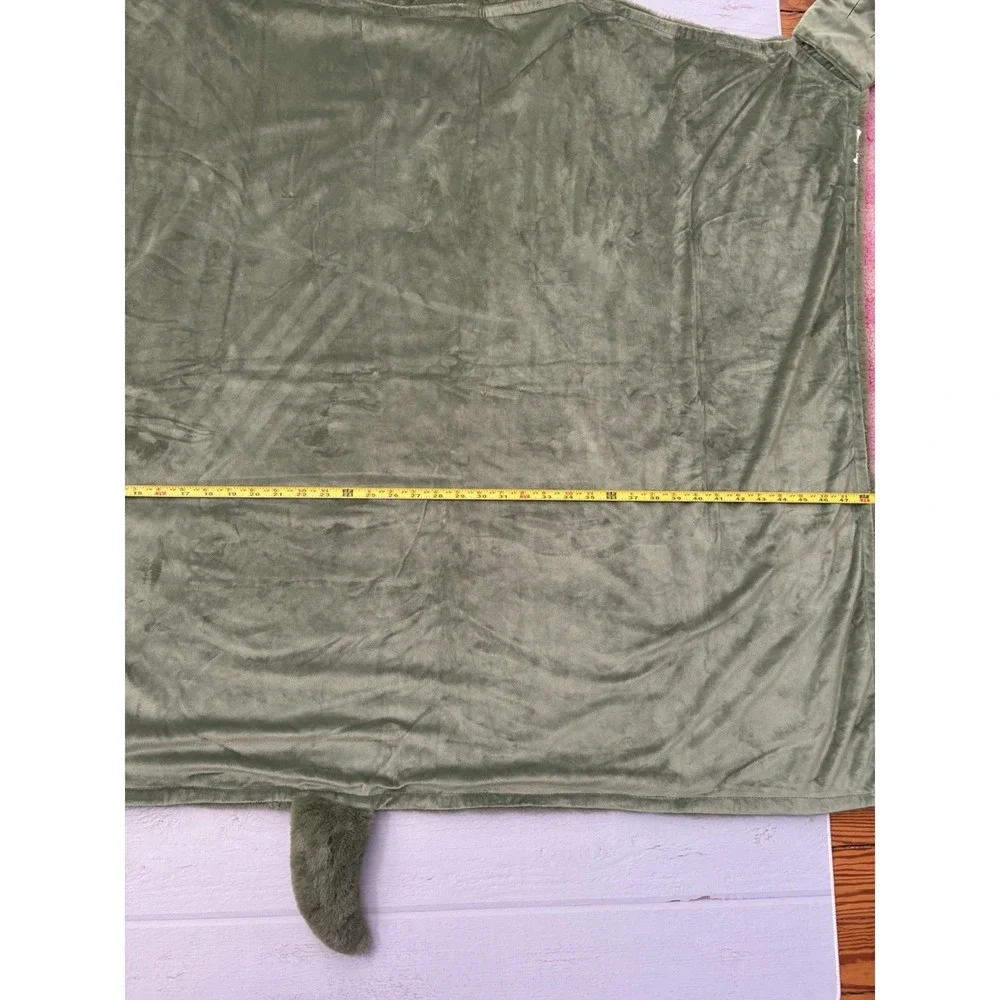 Pillowfort‎ Plush Dinosaur 3D Hooded Blanket, NWOT
